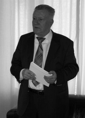 Prof. Dr. Wilhelm Riesner