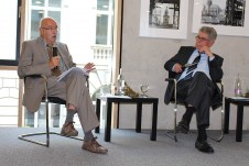 Prof. Dr. Dr. Karl Döring und Heinz Dürr auf dem ersten Podium